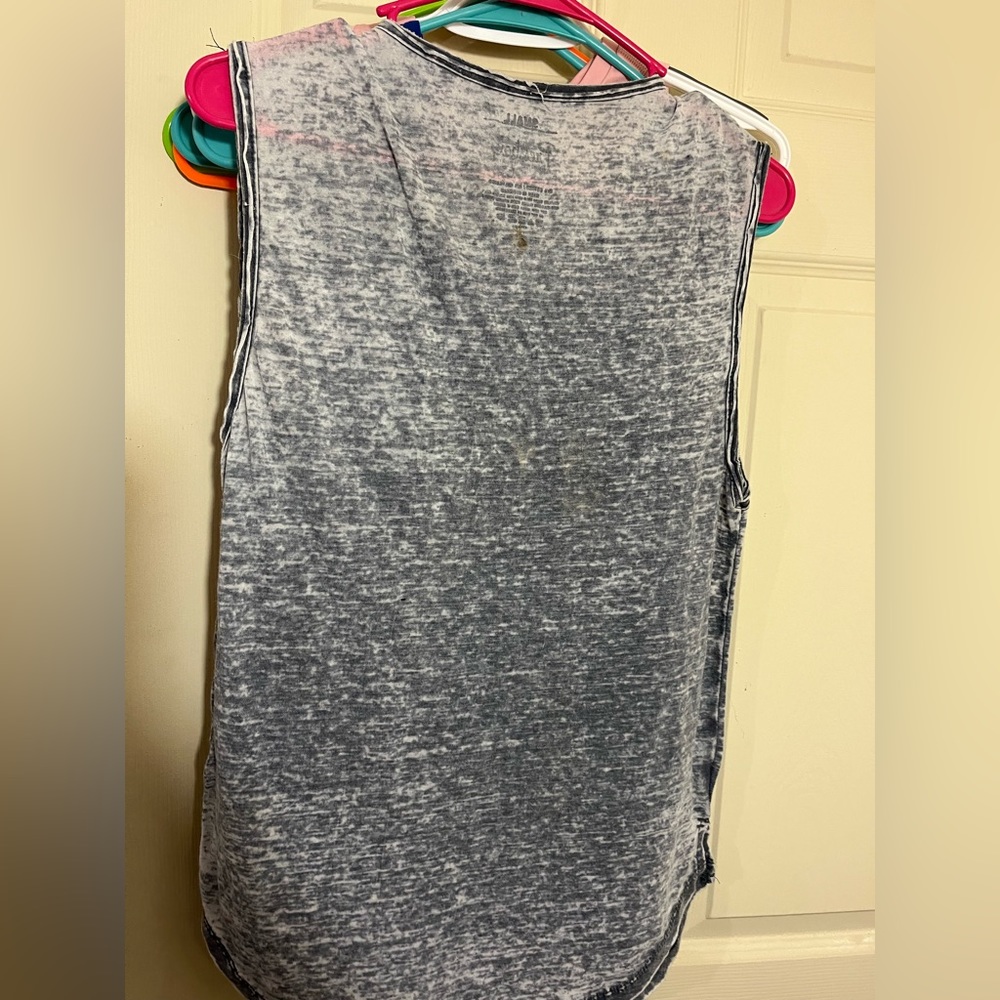 3 pairs small active shirts
